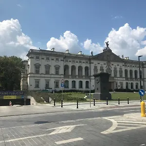 https://stare-miasto-swietojerska-12.warsawhotelspoland.com